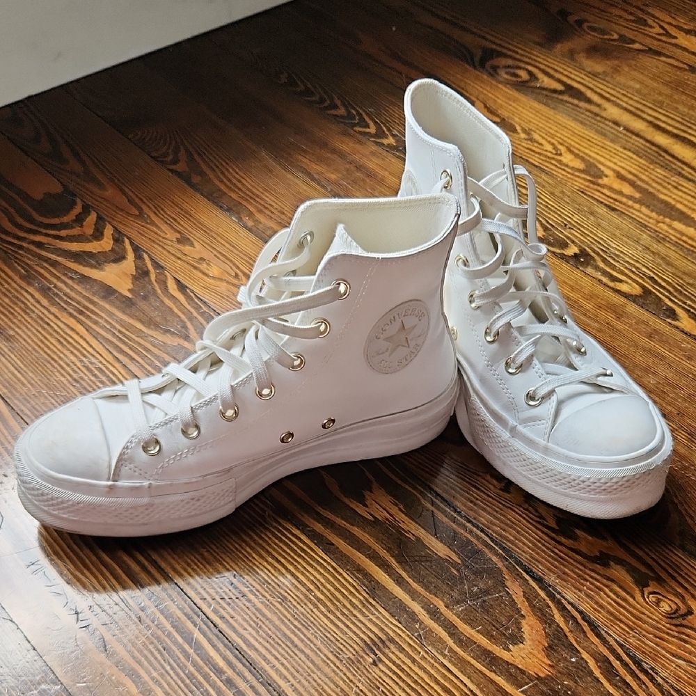 Converse Women's Classic White Leather High-Tops